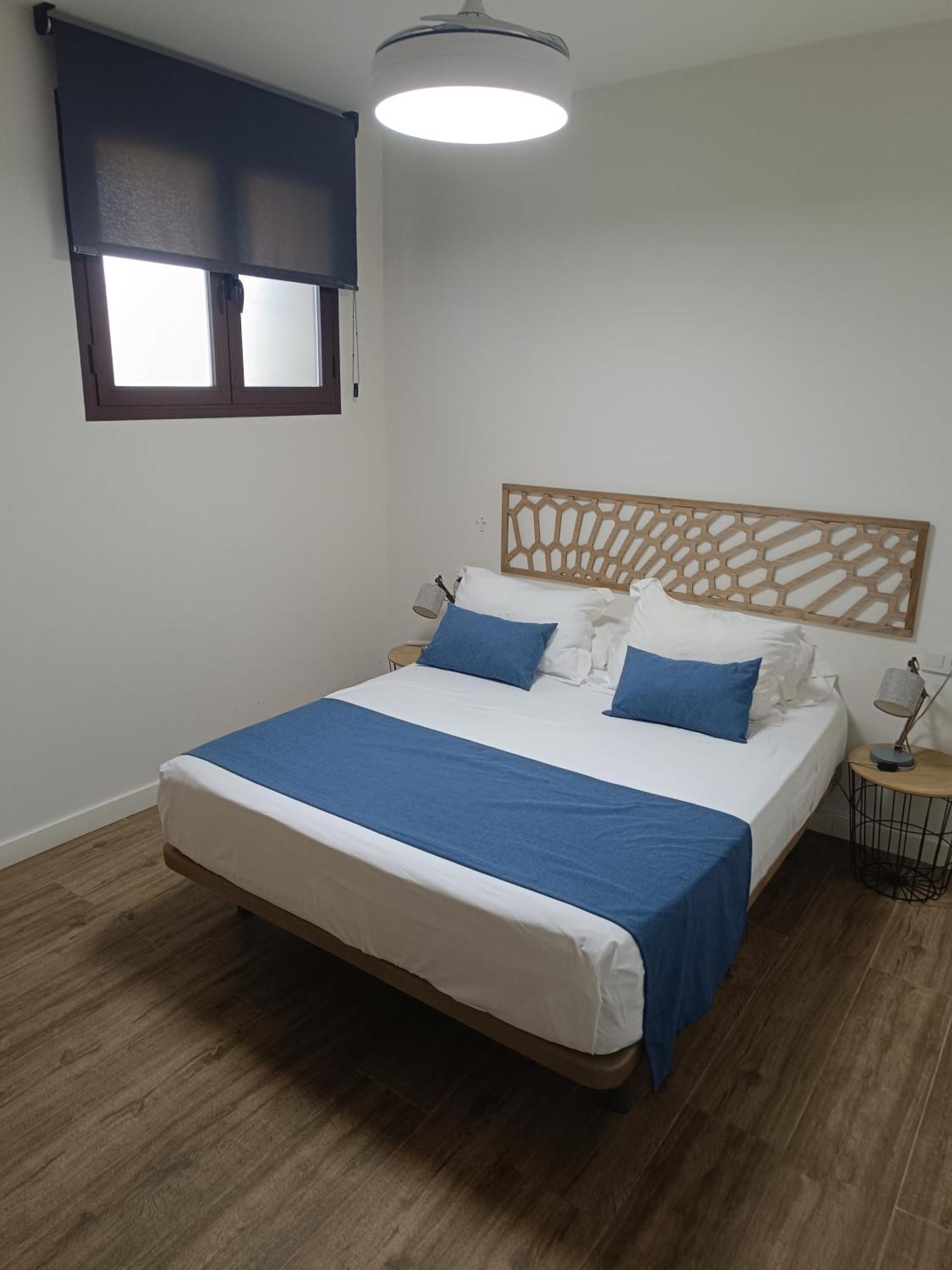 Apartamentos Al-Qazeres Luxury La Concepcion กาเซเรส ภายนอก รูปภาพ