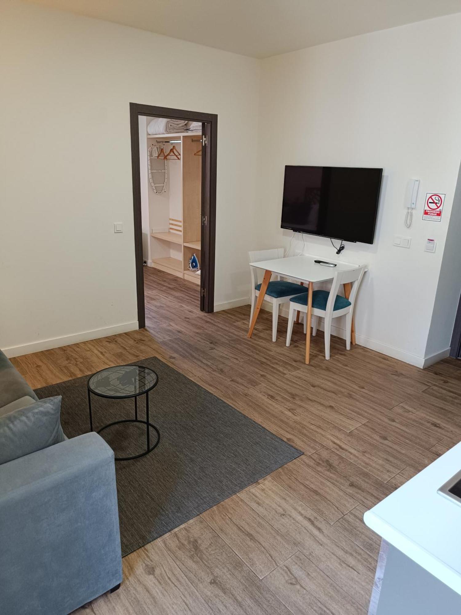 Apartamentos Al-Qazeres Luxury La Concepcion กาเซเรส ภายนอก รูปภาพ