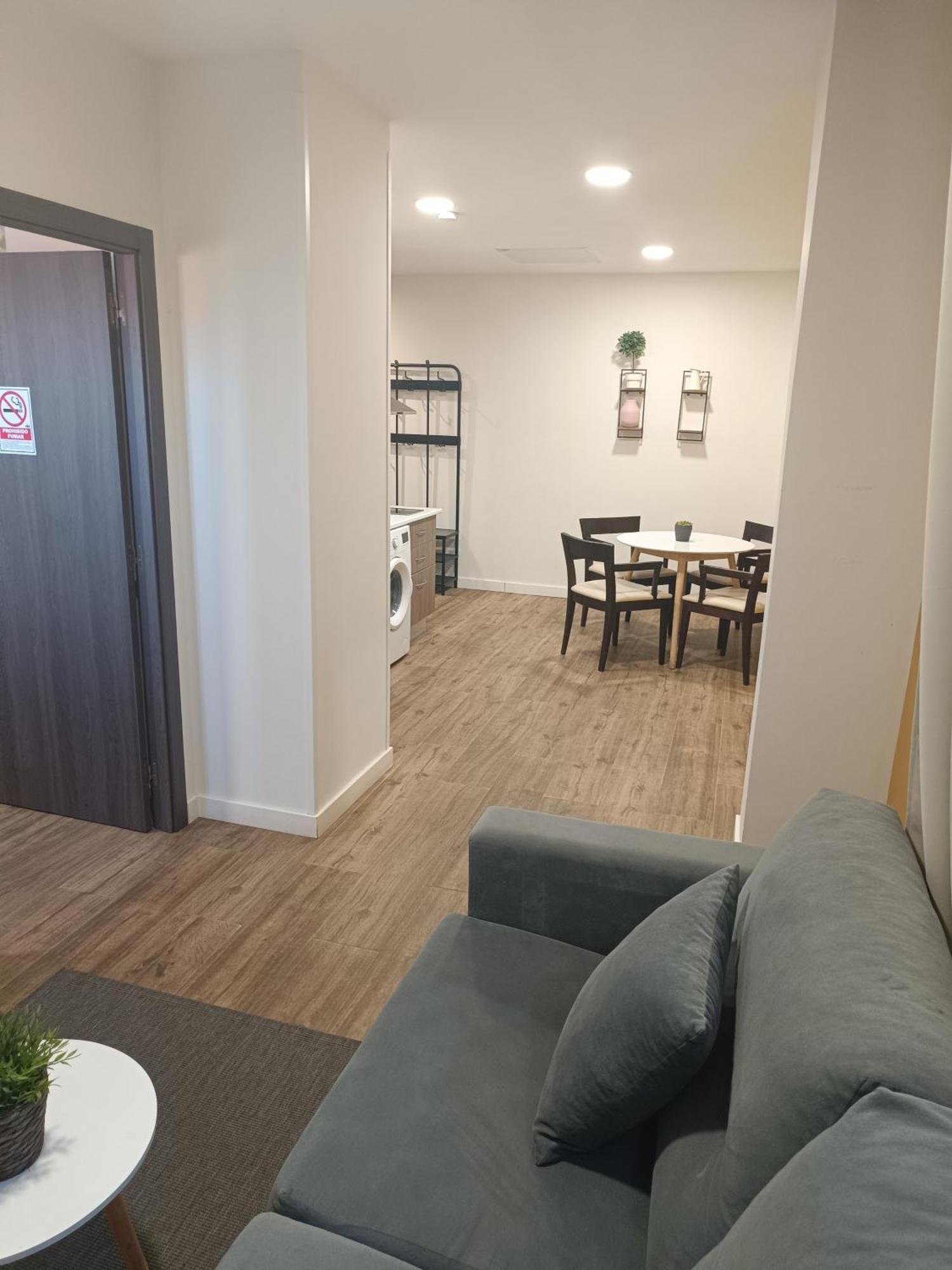 Apartamentos Al-Qazeres Luxury La Concepcion กาเซเรส ภายนอก รูปภาพ