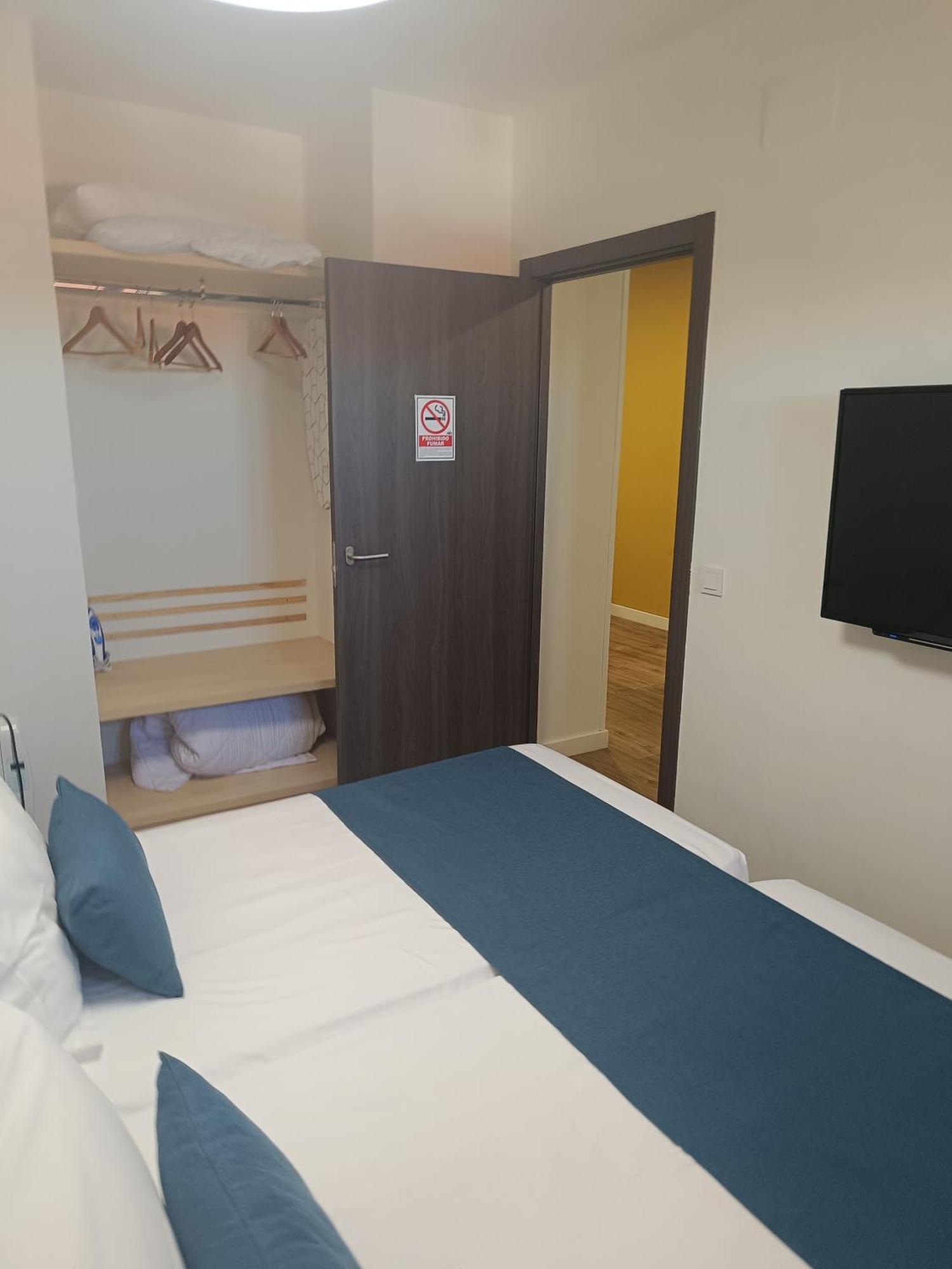 Apartamentos Al-Qazeres Luxury La Concepcion กาเซเรส ภายนอก รูปภาพ