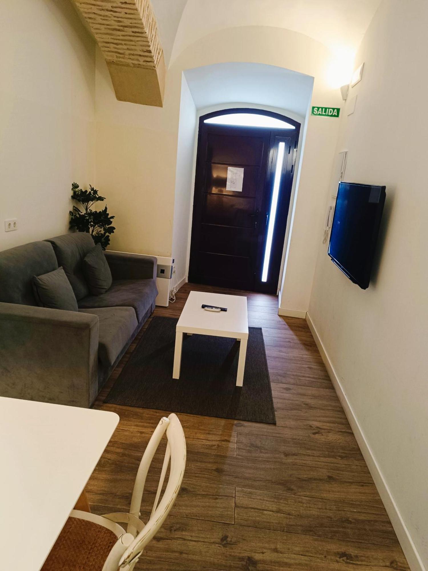 Apartamentos Al-Qazeres Luxury La Concepcion กาเซเรส ภายนอก รูปภาพ