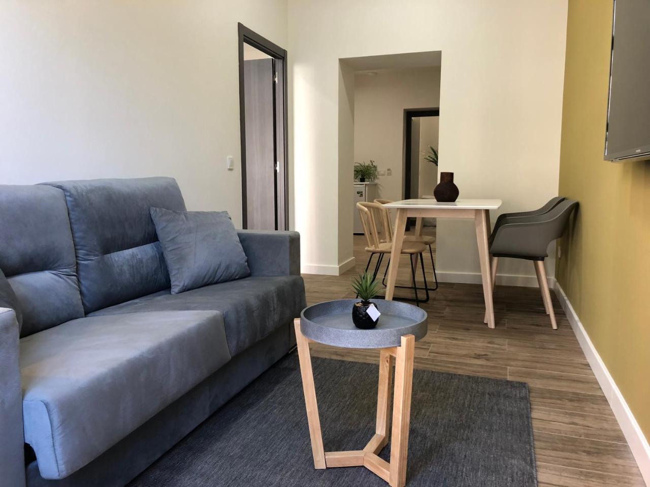 Apartamentos Al-Qazeres Luxury La Concepcion กาเซเรส ภายนอก รูปภาพ