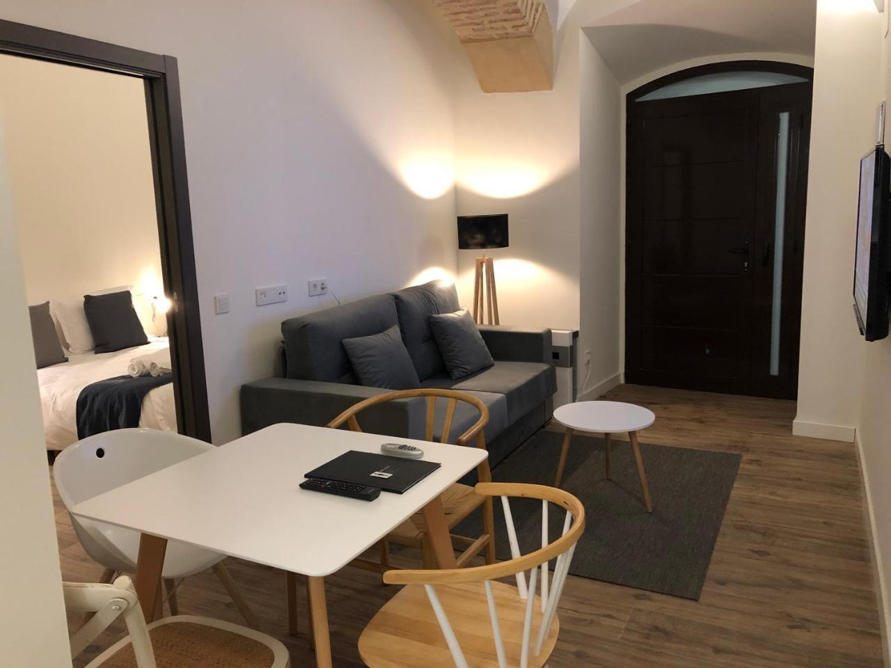 Apartamentos Al-Qazeres Luxury La Concepcion กาเซเรส ภายนอก รูปภาพ